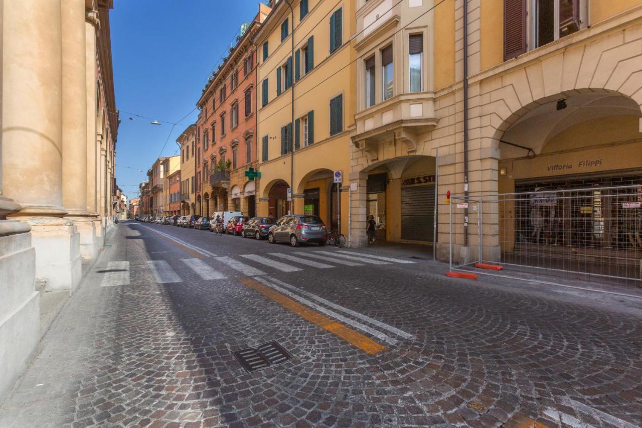 Apt W/Terrace 10 Min Walk From Piazza S.Stefano Bologna Exterior photo